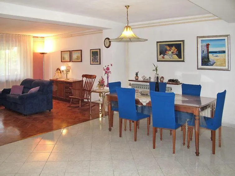 Nyaraló House Divna Villa Valbandon