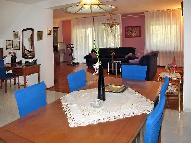 Nyaraló House Divna Villa Valbandon